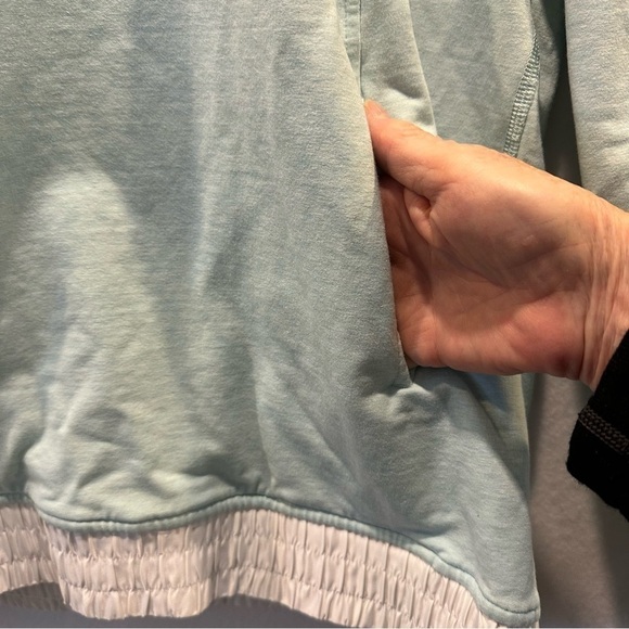 Lululemon All Good Tranquil Blue White Pullover Hoodie Sweatshirt Size 10 EUC - Picture 6 of 10